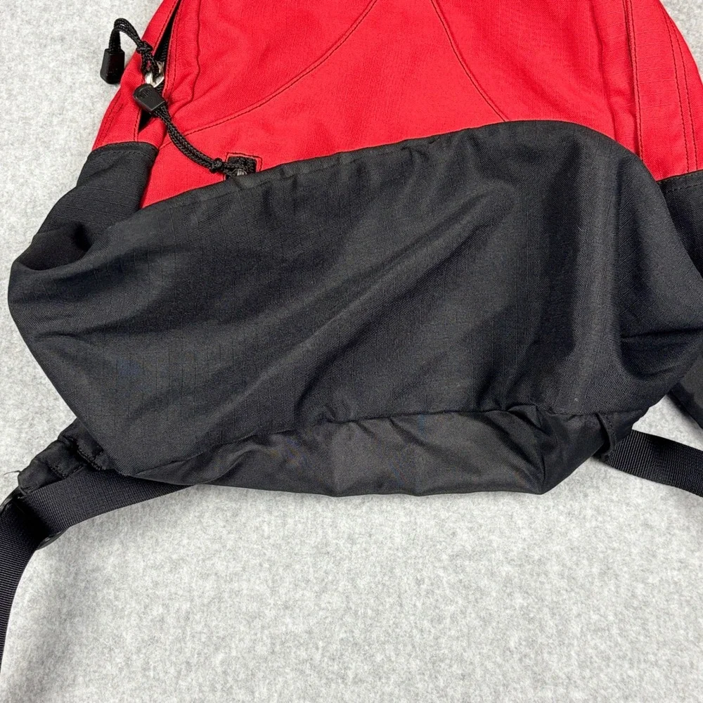 The North Face Siskiyou Backpack Red Black Outdoor Daypack Hiking Bag Y2K